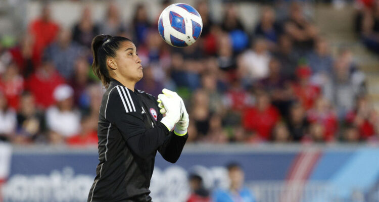 Coté Urrutia elogios