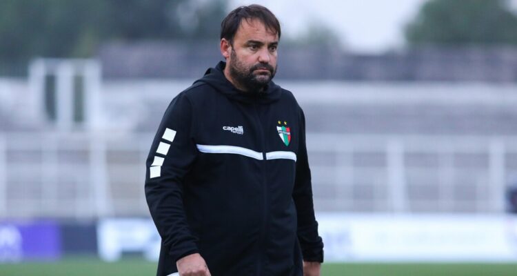 José Luis Sierra se abre a la opción de dirigir en La Roja.