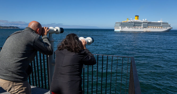 Expectación en región de Los Lagos: recibirán miles de turistas ante recalada de cruceros