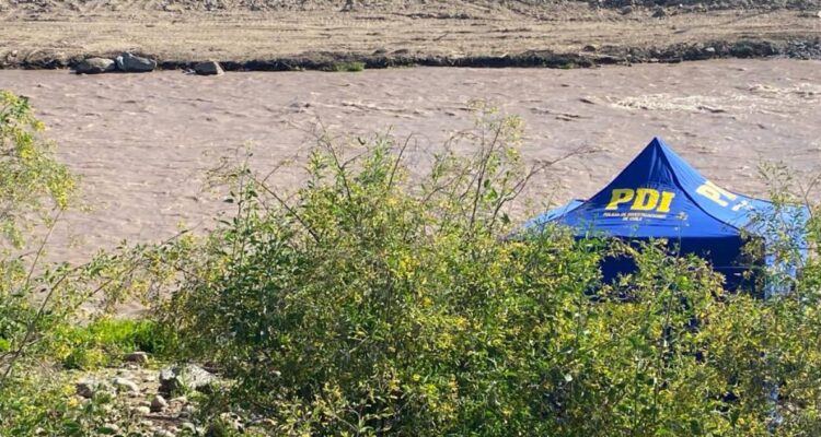 Encuentran tercer cuerpo en la RM: esta vez flotando en el río Mapocho en Renca