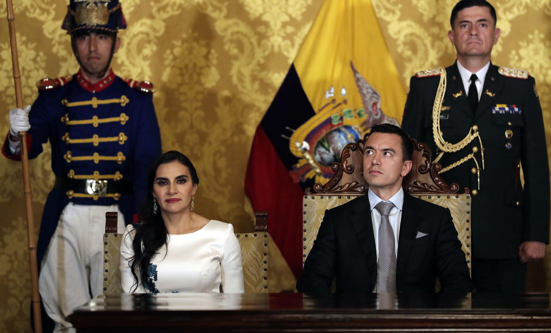 Verónica Abad junto a Daniel Noboa