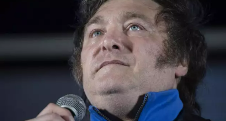 El plagio de Milei: la trama y la denuncia de tres científicos mexicanos contra el libertario