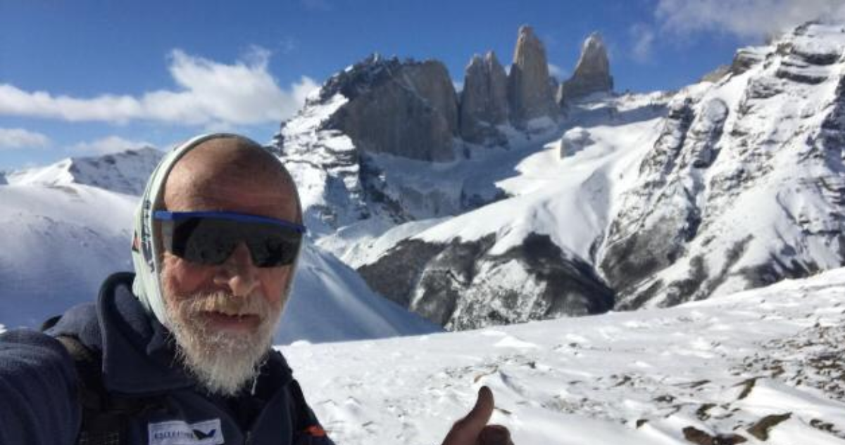 Se desempeñó durante más de 20 años en la compañía aérea regional, además fue el primer chileno en conquistar la cima del monte Vinson y en llegar caminando al Polo Sur.
