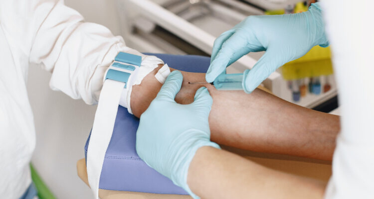 ¿Es obligatorio el ayuno antes de un examen de sangre?: Esto es lo que dice la ciencia