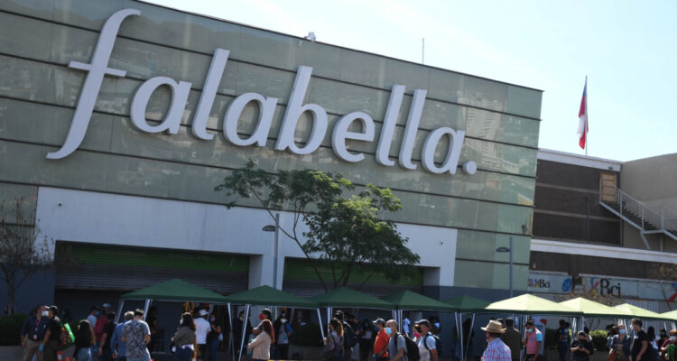 Frontis de la tienda Falabella