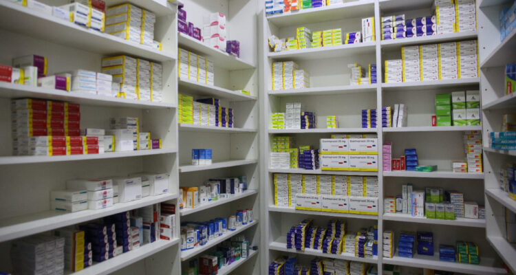 Anuncian nueva farmacia comunitaria en Nacimiento: beneficiará a 4 mil vecinos de Barrio Estación