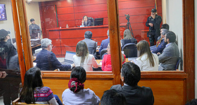 formalizacion de camila polizzi y cuatro imputados por arista fundacion en ti en caso convenios