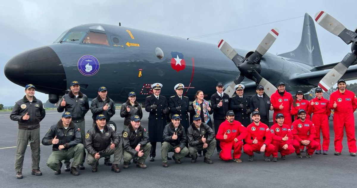 Armada y Cecs firman convenio para investigación en la Antártica