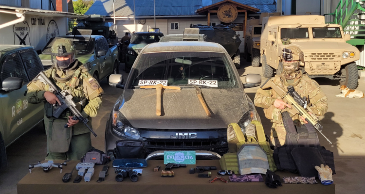 Incautan armas, chalecos antibalas, dron y camioneta durante operativo en Tirúa: hay 3 detenidos