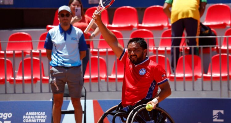 Francisco Cayulef, finalista en tenis en silla de ruedas de Santiago 2023