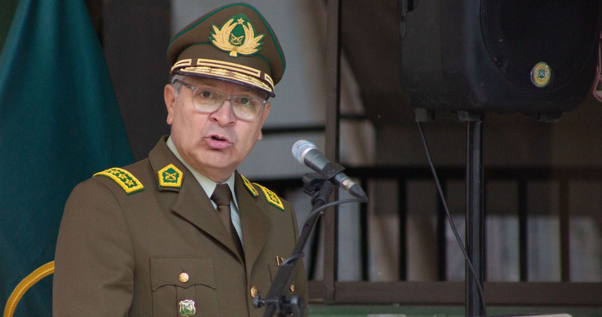 Defensa de general Yáñez pide su sobreseimiento en causa por delitos de lesa humanidad en estallido