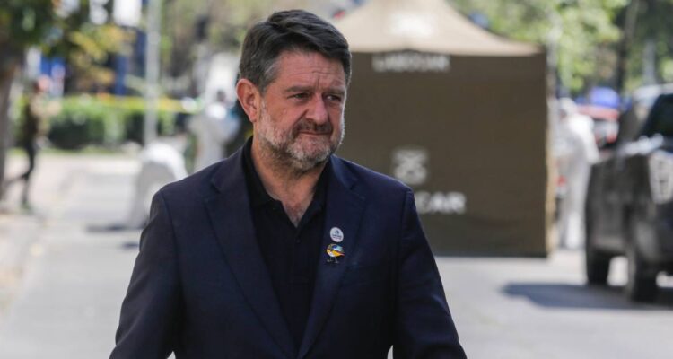“Esto no da para más”: Orrego pide estado de excepción y expulsar a migrantes ilegales del país
