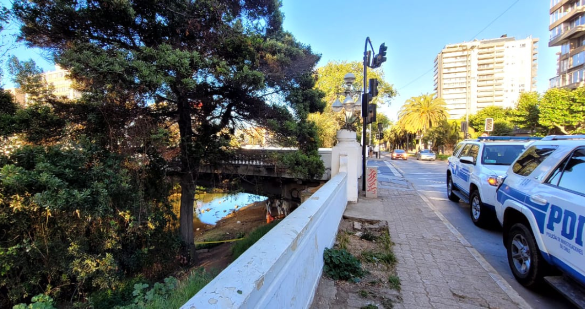Hallan cadáver a orillas del Estero Marga Marga en Viña del Mar