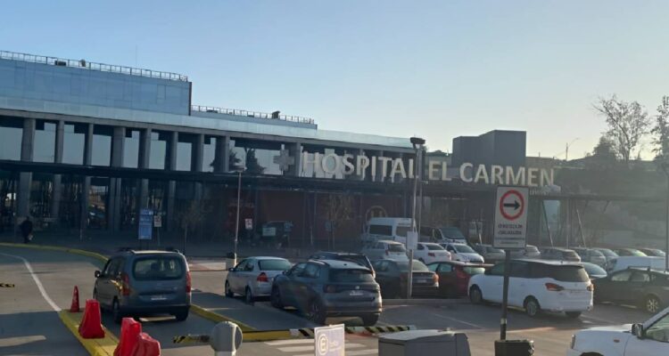 Sujeto llega al Hospital El Carmen de Maipú con bala en su espalda y no quiso denunciar el hecho