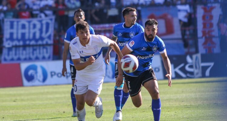 Huachipato y Universidad Católica igualaron por el Campeonato Nacional.