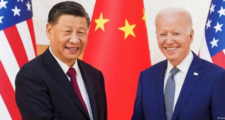 Imagen de archivo del primer encuentro de Biden con Jinping