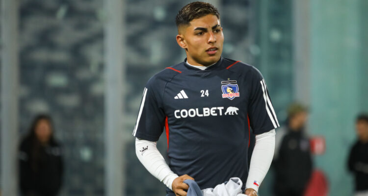 Jordhy Thompson Colo Colo hinchas