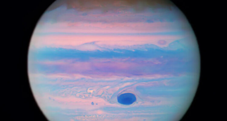 El telescopio espacial Hubble capturó una inusual imagen de Júpiter: ¿Por qué se ve así?