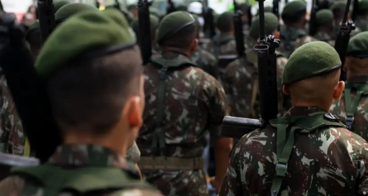 Imagen de archivo de militares brasileños
