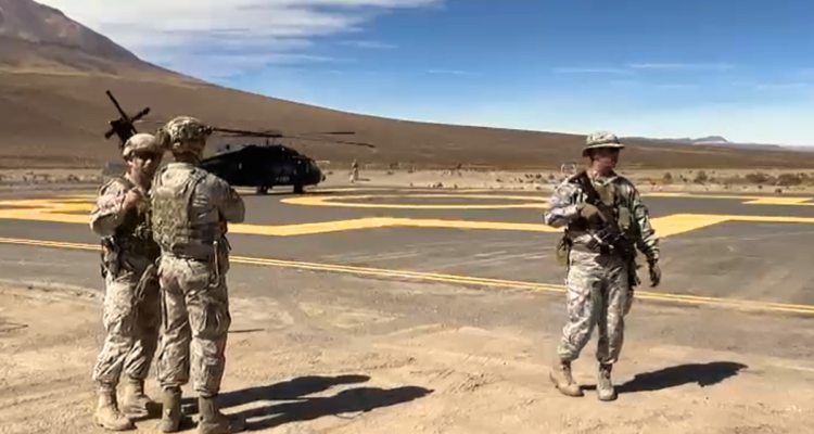 Militares del Ejército de Chile en zona de Colchane