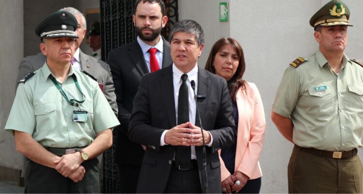 Monsalve pedirá informe jurídico tras indicación que impide gastar recursos en regulación de migrantes