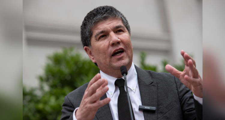 Monsalve anuncia medidas para facilitar expulsión de migrantes