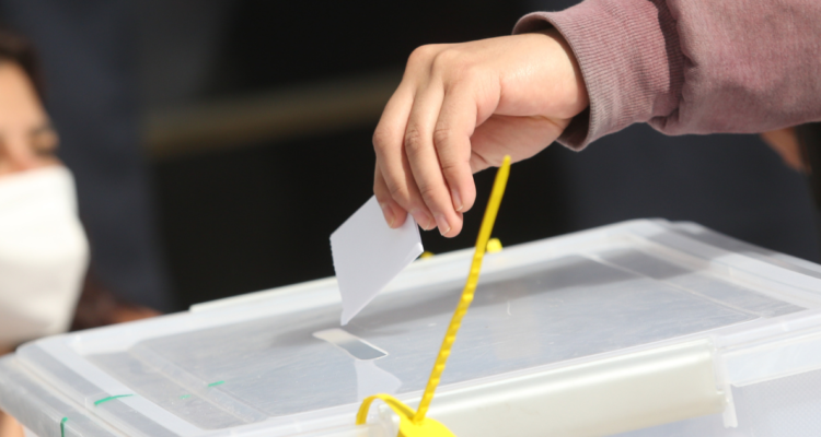 mujeres vocales mesa