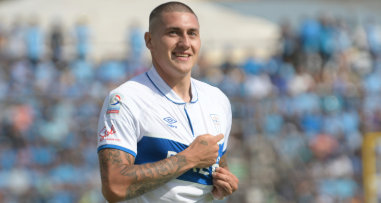 Nicolás Castillo ilusiona a Católica.