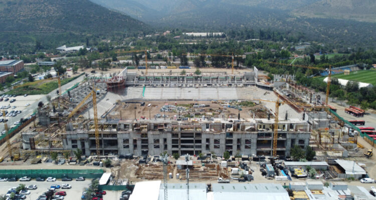 Avanza construcción de la nueva casa de los Cruzados: será el primer estadio sustentable del país
