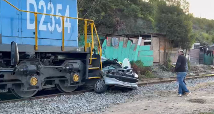 Padre y su hijo de un 1 año mueren tras accidente con tren en Concón: la madre sobrevivió