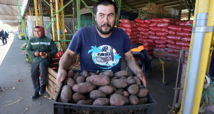 Incluido las papas: Gobierno resalta una baja gradual de precios de ciertos alimentos de temporada