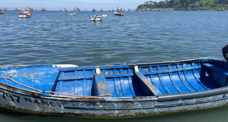 Pescador muere tras volcar bote en Lota su hermano fue rescatado