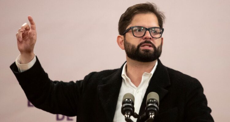 Oposición cuestiona a Boric tras autocrítica sobre rol en materia de seguridad previo a ser Gobierno