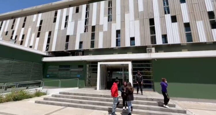 Denuncian presunto secuestro de joven en Pedro Aguirre Cerda: lo habrían obligado a subir a vehículo