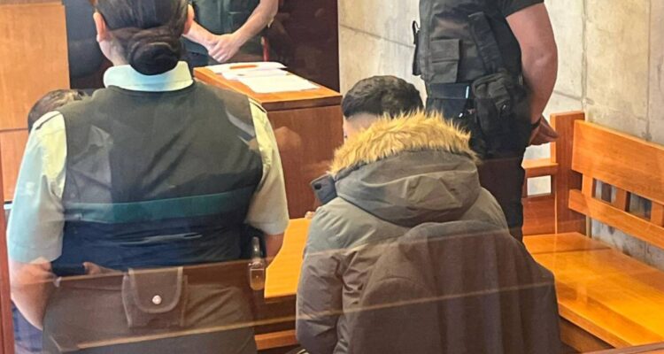 Jordhy Thompson queda en prisión preventiva tras ser imputado por femicidio frustrado contra su pareja