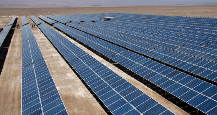 Planta de paneles solares (almacenamiento energético)