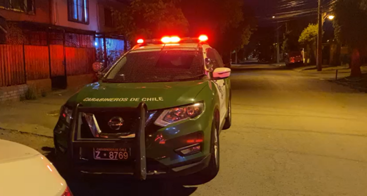 Adulta mayor sufre violento robo en Peñalolén: Carabineros demoró hora y media en llegar al lugar