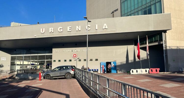 Sorprenden a enfermero que habría sustraído fentanilo desde un box de la ex Posta Central en Santiago