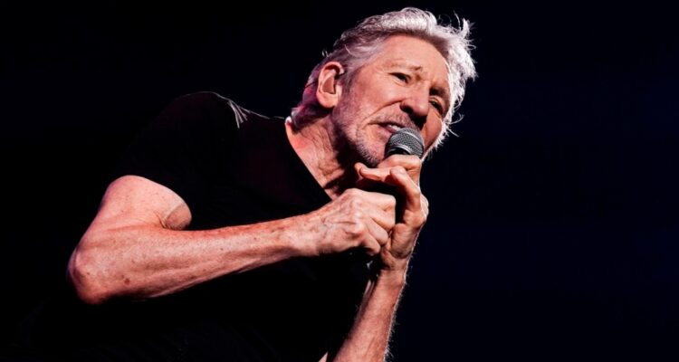 Roger Waters es denunciado en Argentina por discriminación e incitación a la violencia