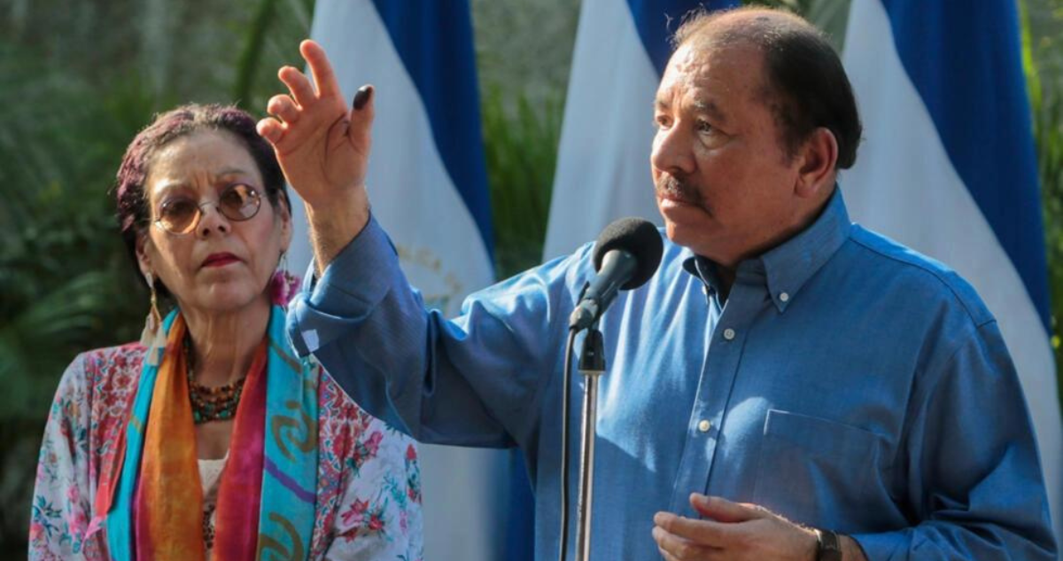 Rosario Murillo junto a Daniel Ortega