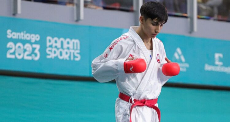 Chile suma su 49ª medalla en Santiago 2023: Enrique Villalón se quedó con el bronce en el Karate