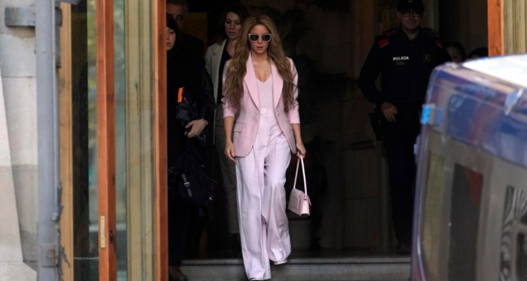 Shakira admite que defraudó al fisco de España para evitar ir a la cárcel: pagará millonaria multa