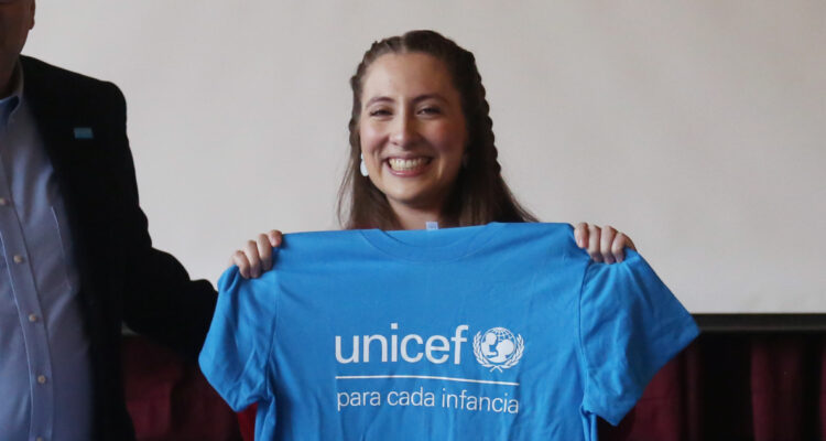 Tere Paneque es la primera mujer Embajadora de Unicef en Chile: “Es increíble tener este honor”