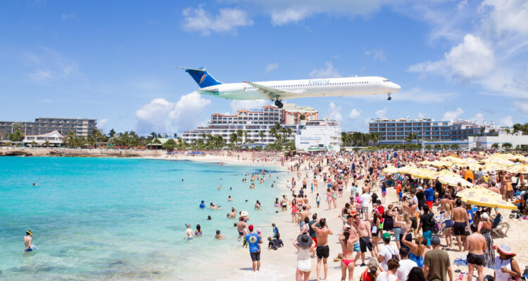 Sector turístico dice que personas tienen “apetito por viajar” post covid y que necesita trabajadores