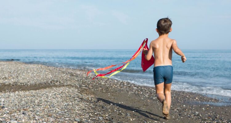 Cuando se terminan las clases en Chile y cuándo empiezan las vacaciones de verano según el calendario escolar 2024 del Mineduc.