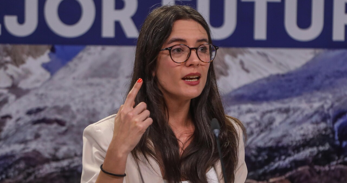 Vallejo evita profundizar en autocrítica de Boric y emplaza a la oposición a dejar la “vendetta”