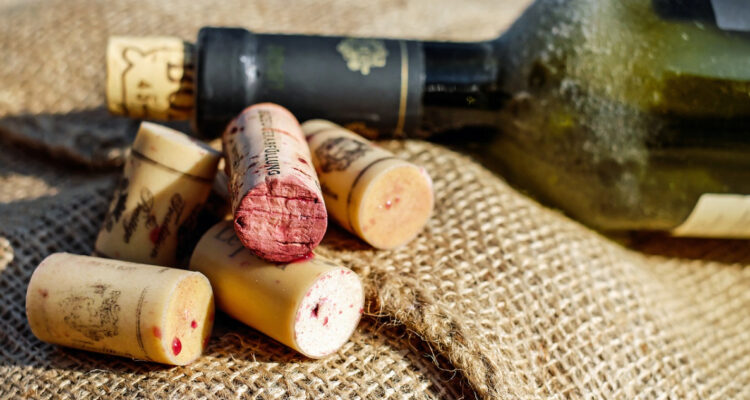 Los viticultores franceses en picada contra los vinos españoles: precios afectarían la competencia