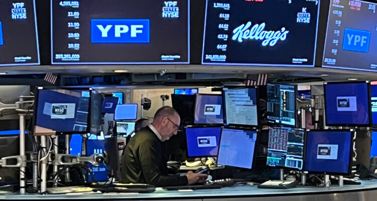 Las empresas argentinas se disparan en la Bolsa de Nueva York tras el triunfo de Milei