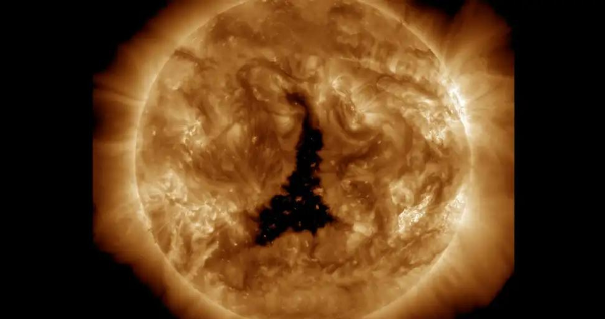 NASA/SDO and the AIA, EVE, and HMI science teams.