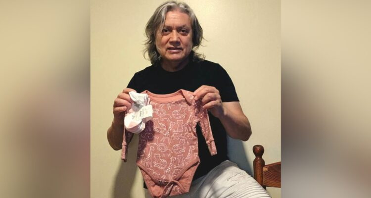 Alejandro Navarra anuncia que será padre por séptima vez